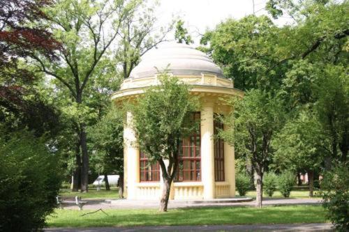 Parkhotel Terezin Luaran gambar