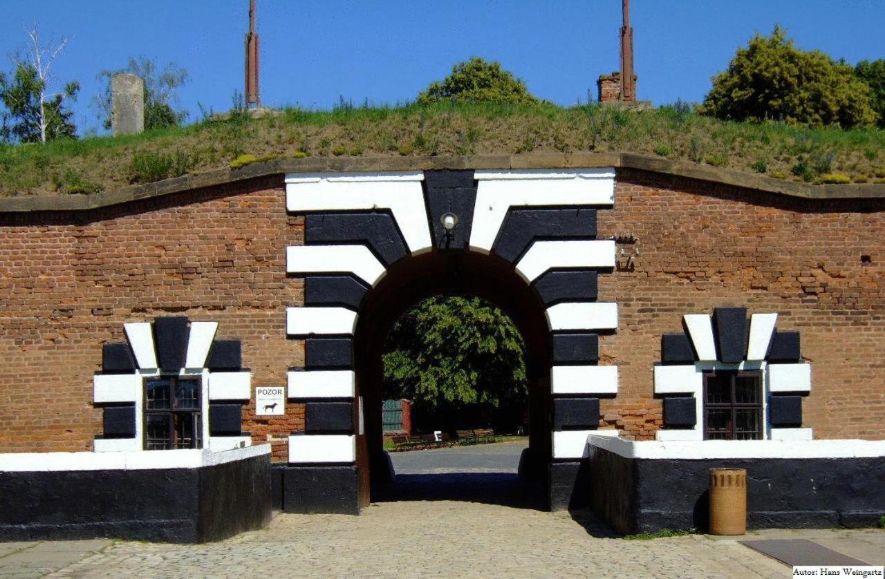 Parkhotel Terezin Luaran gambar