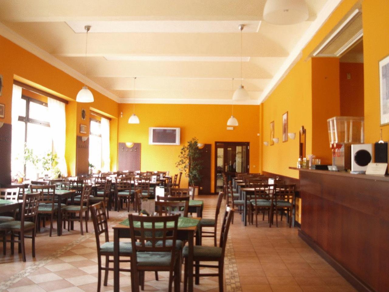 Parkhotel Terezin Luaran gambar